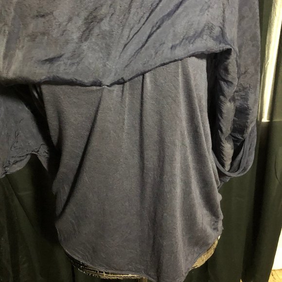 Le Marais Paris XL Navy Blue Sheer Overlay Top - Picture 5 of 6